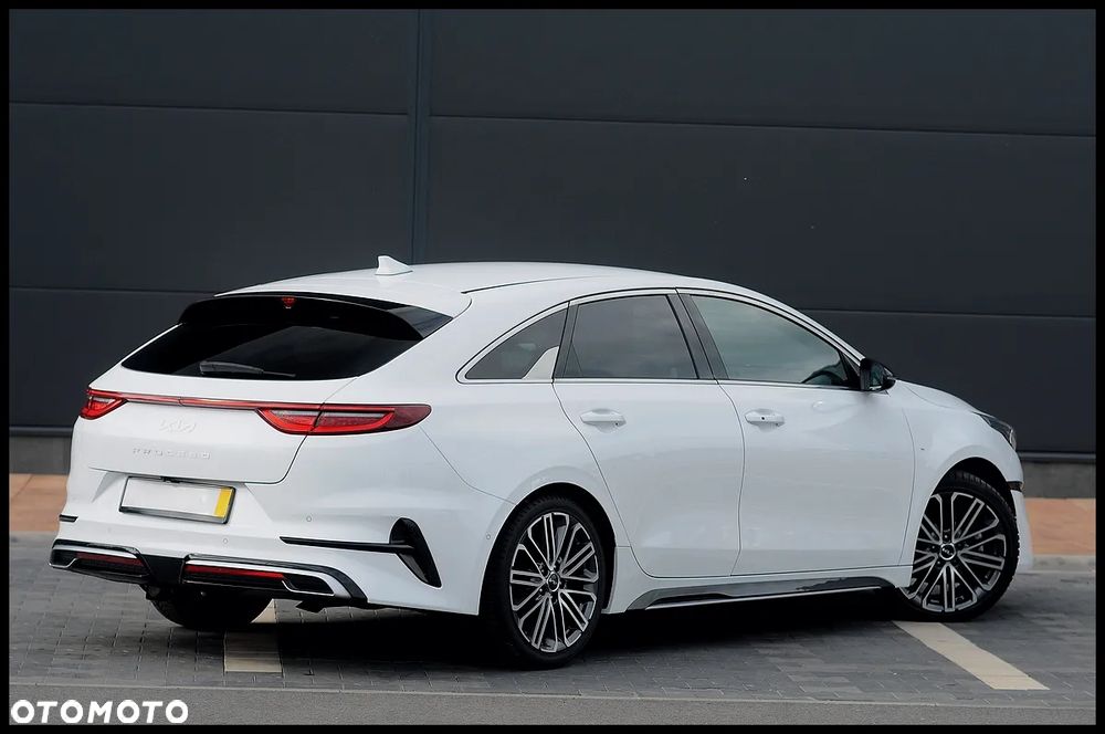 Kia ProCeed 1.5 T-GDI DCT7 OPF GT LINE - 12