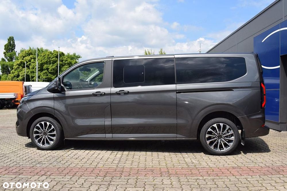 Ford Tourneo Custom - 6