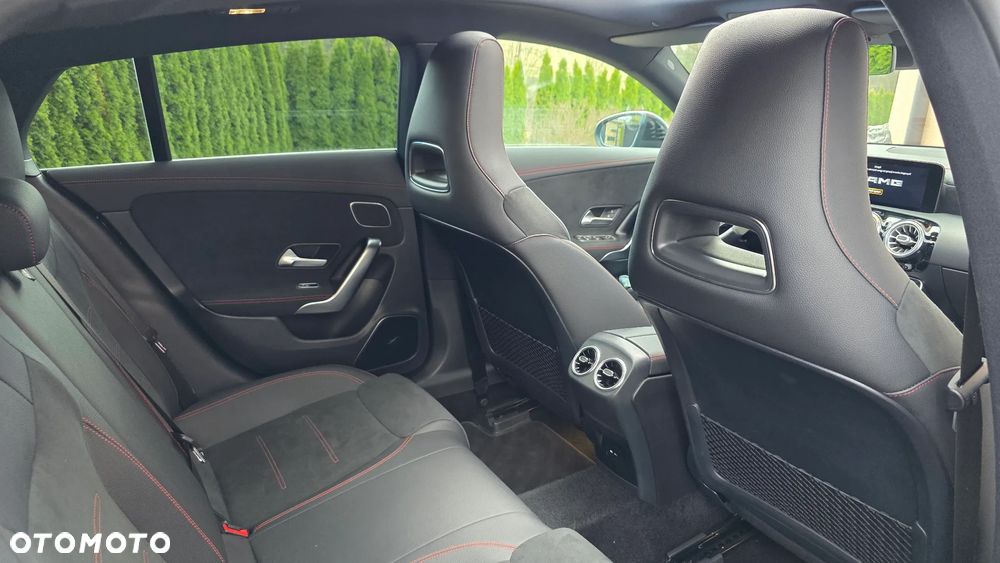 Mercedes-Benz CLA AMG 35 4-Matic 7G-DCT - 21