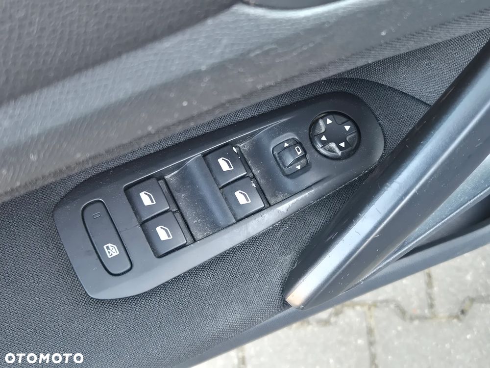 Peugeot 308 - 9
