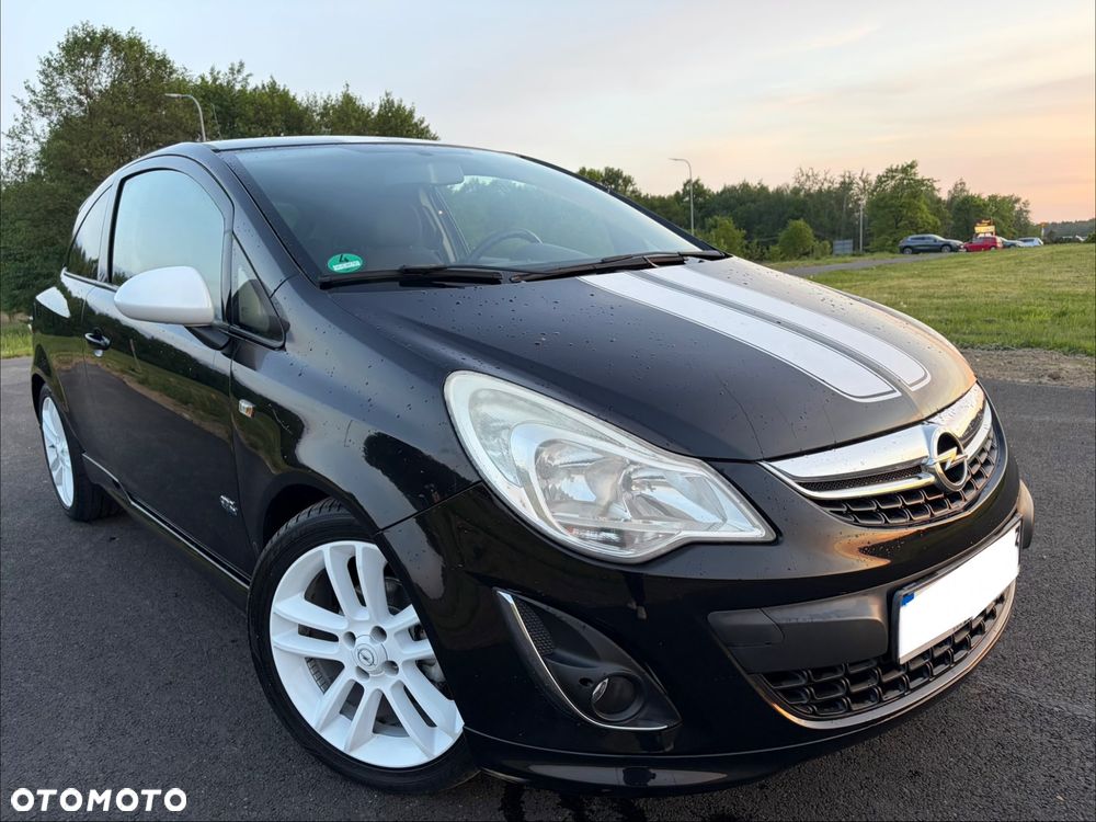 Opel Corsa 1.4 16V Cosmo - 3