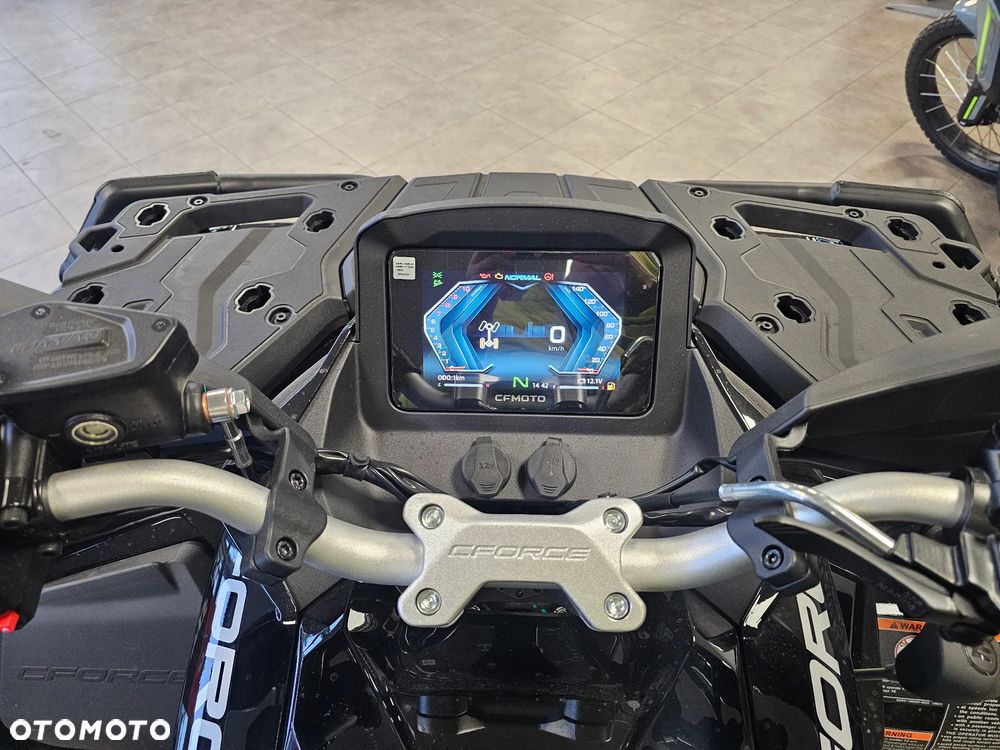 CFMoto CForce - 16