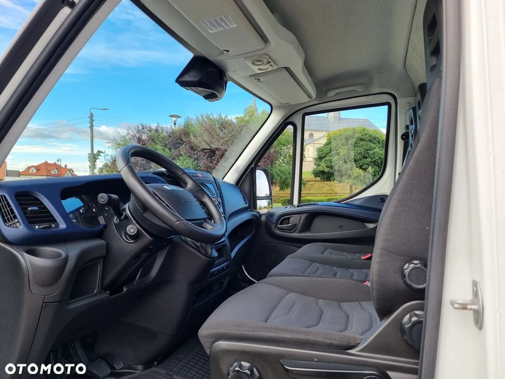 Iveco Daily 50-180 3.0 HPi 180KM 12-Palet Skrzynia dł 5.8 - 9