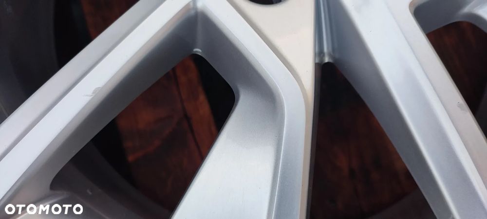 Koła Felgi Aluminiowe Oryg. Skoda Scala 17 Cali 5x100 Et40 205/55/17 Bdb!! Starogard Gdański - Wysyłka - 12