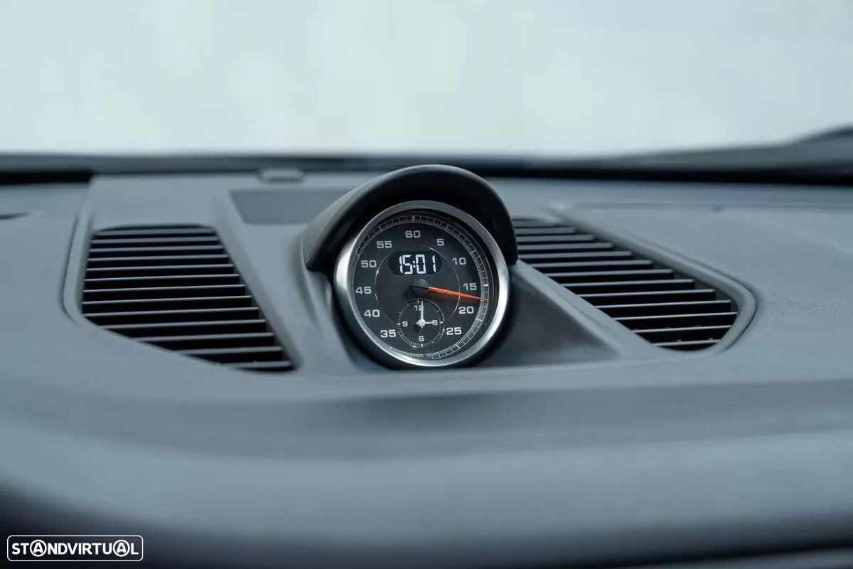Porsche 911 (991) - 36