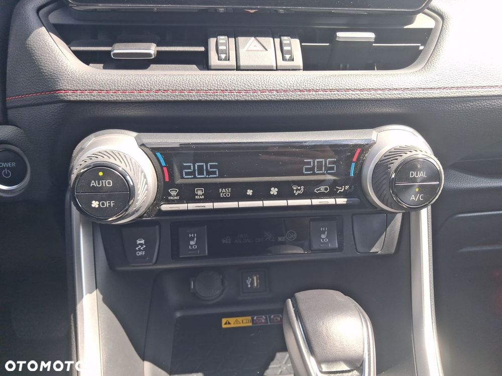 Toyota RAV4 - 14