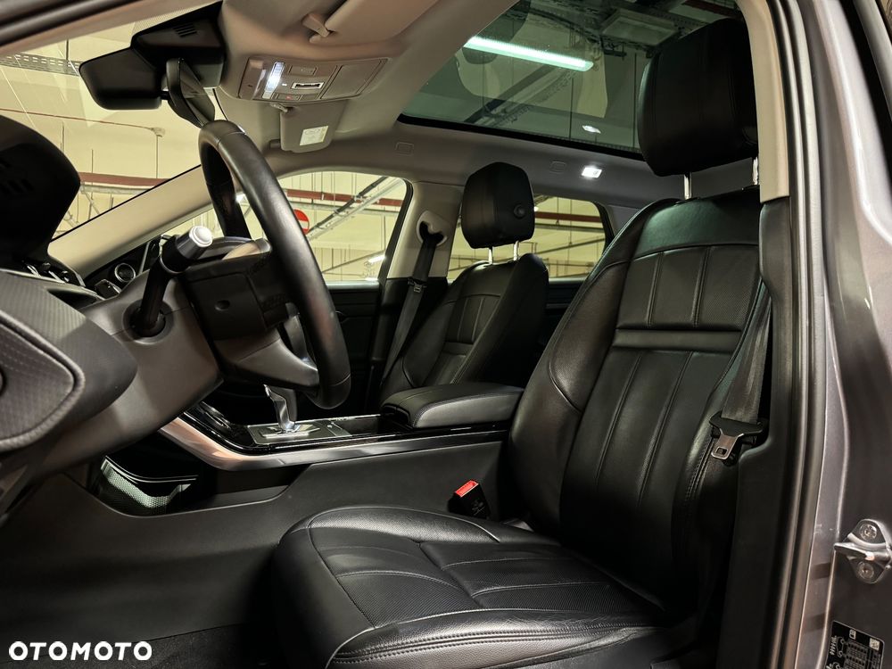 Land Rover Range Rover Evoque - 12