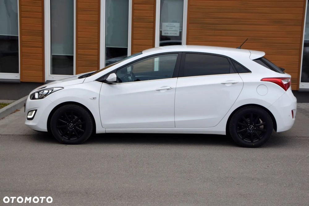 Hyundai i30 blue 1.4 Trend - 7