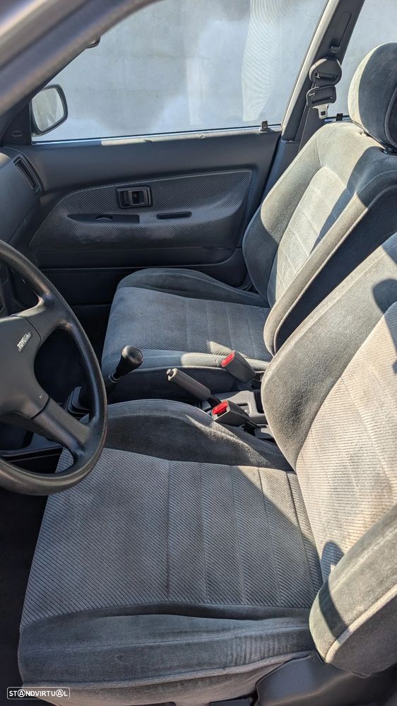 Toyota Corolla Liftback 1.3 - 8