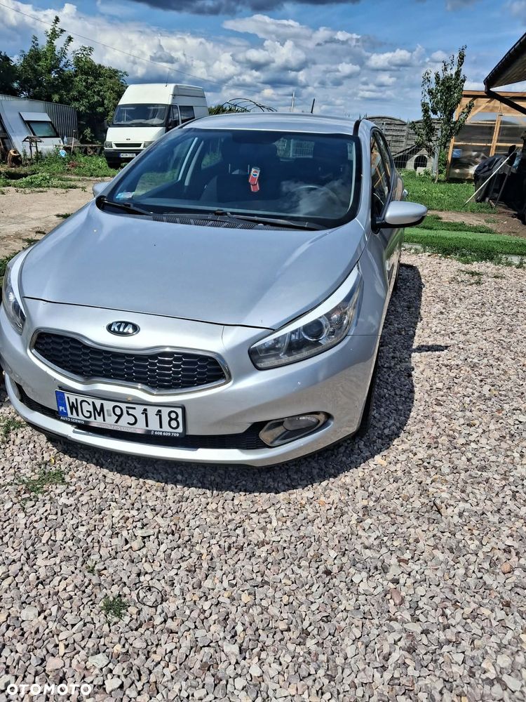 Kia Ceed 1.4 L - 4