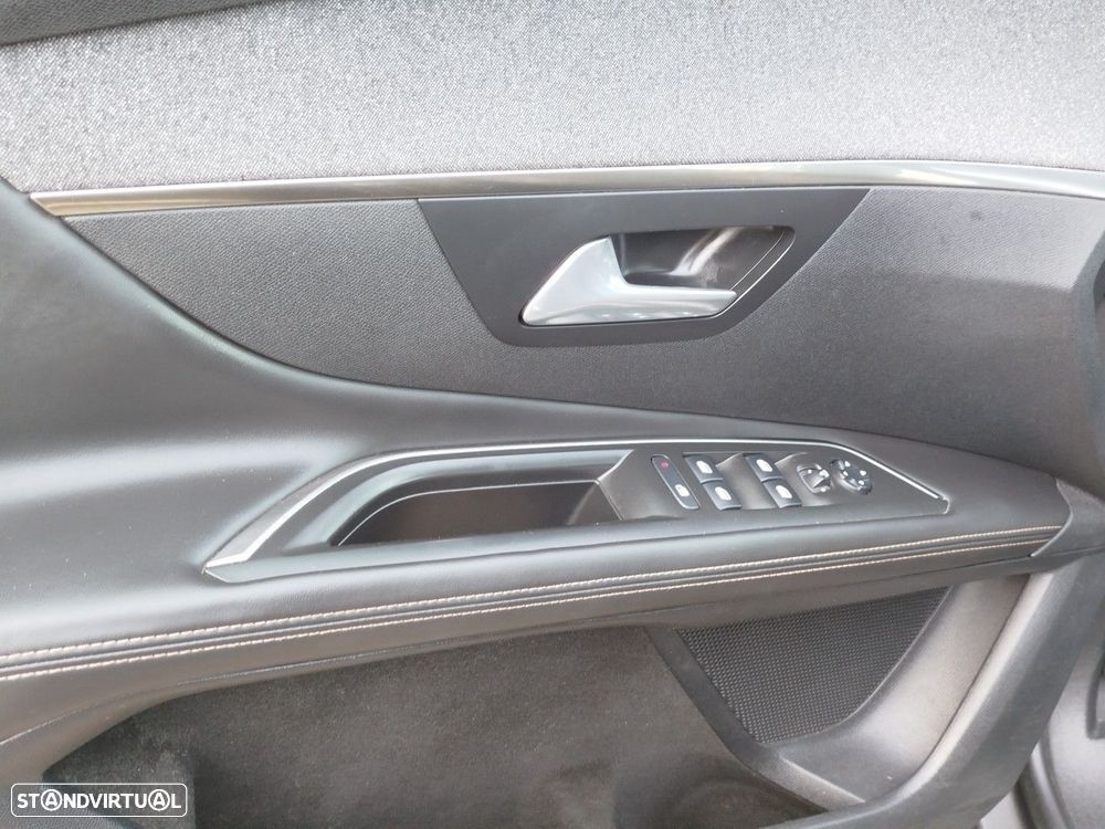 Peugeot 3008 1.2 PureTech GT Line - 39