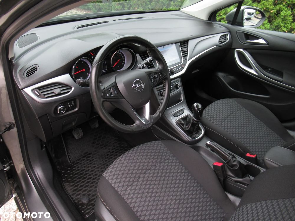 Opel Astra 1.4 Turbo Innovation - 22