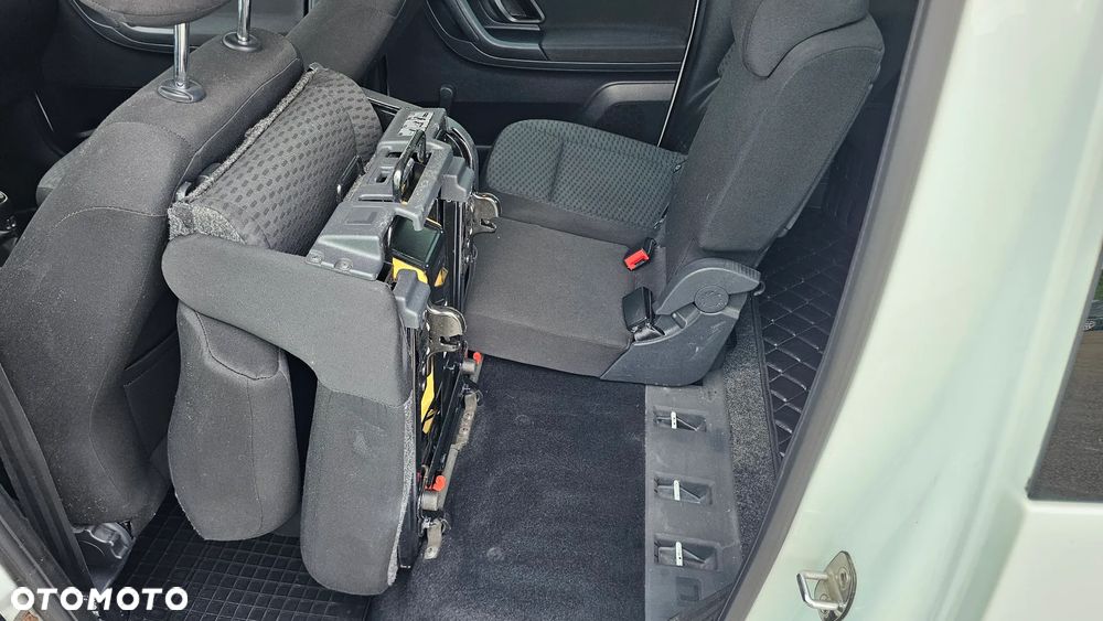 Skoda Roomster 1.6 TDI DPF Elegance - 8