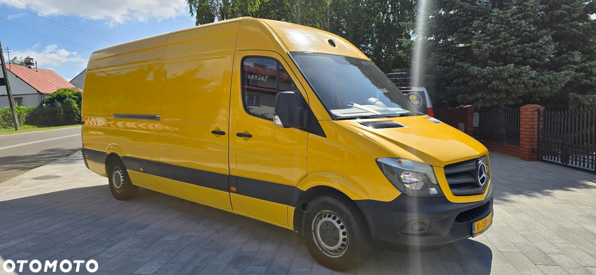 Mercedes-Benz Sprinter - 2