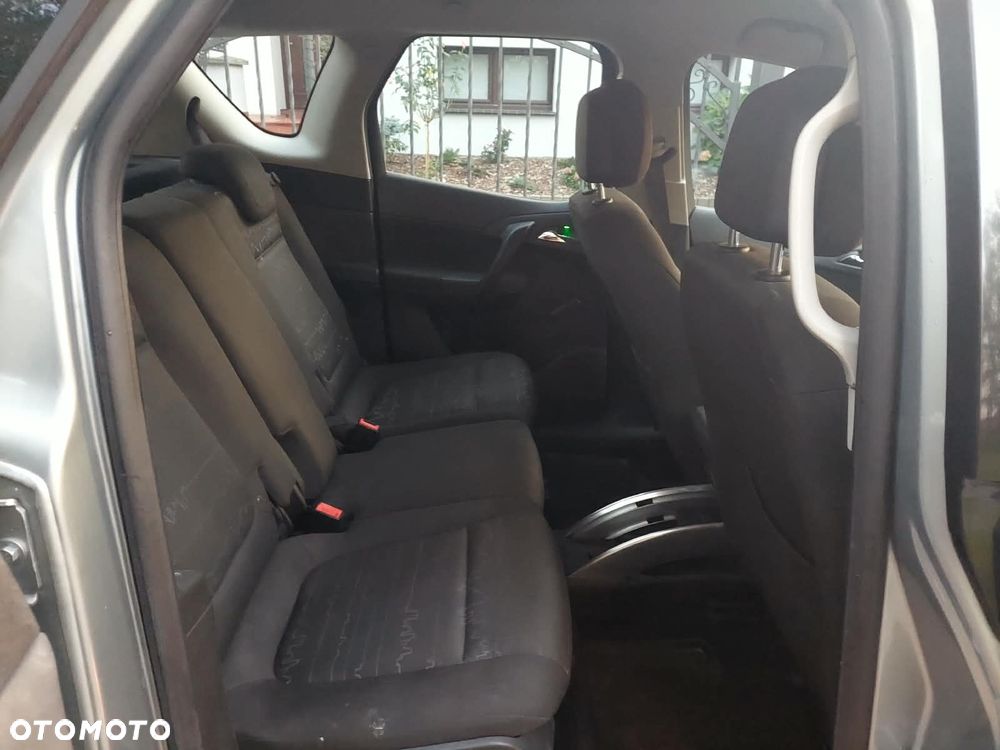 Opel Meriva - 8