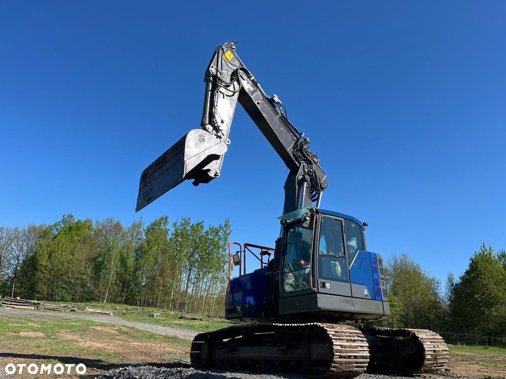 Volvo ECR235EL - 16