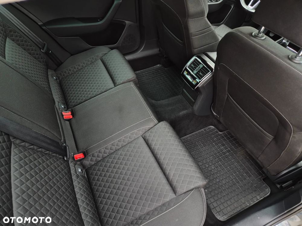 Skoda Superb 2.0 TDI Ambition - 22