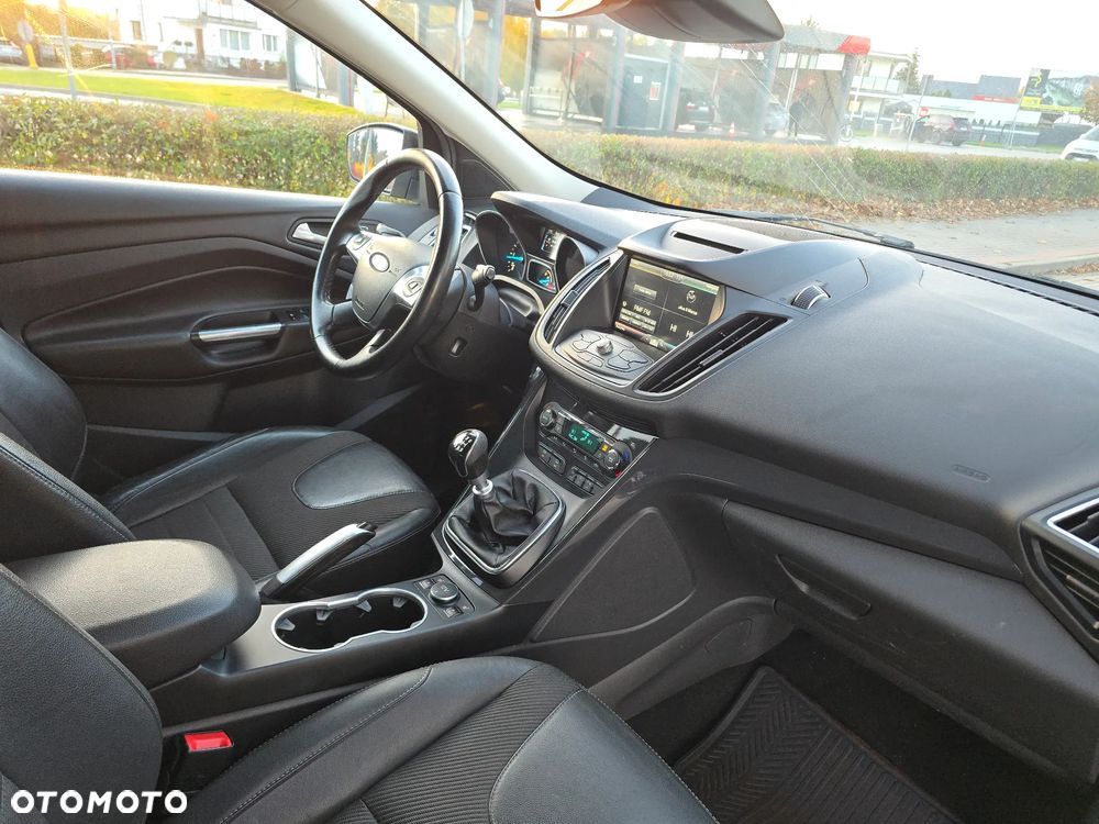 Ford Kuga - 15