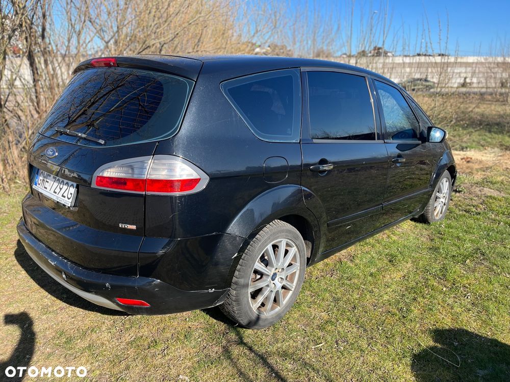 Ford S-Max - 9