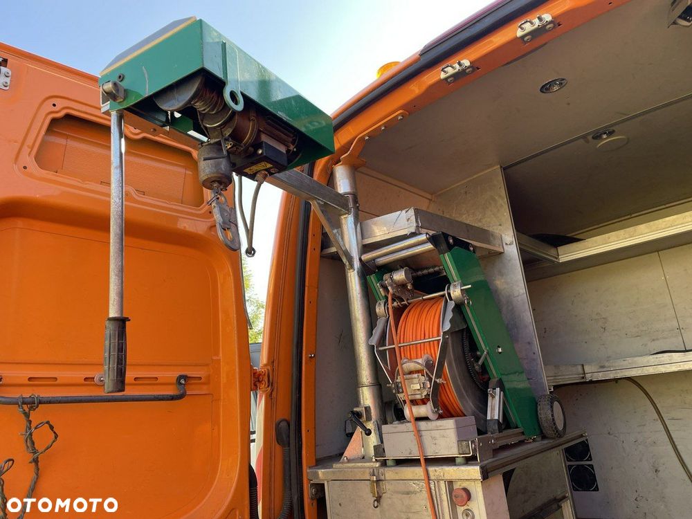 Mercedes-Benz Sprinter - 27