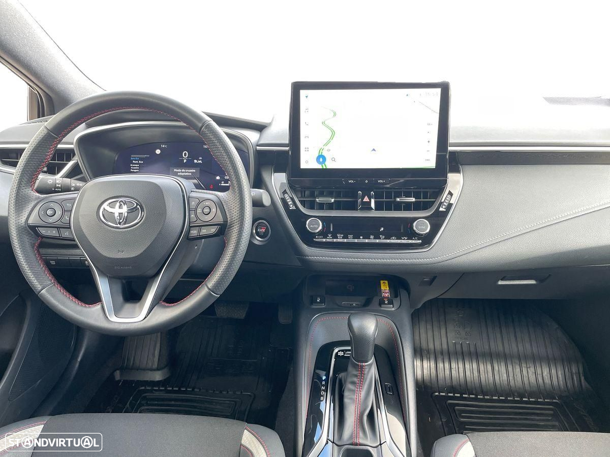 Toyota Corolla Touring Sports - 8