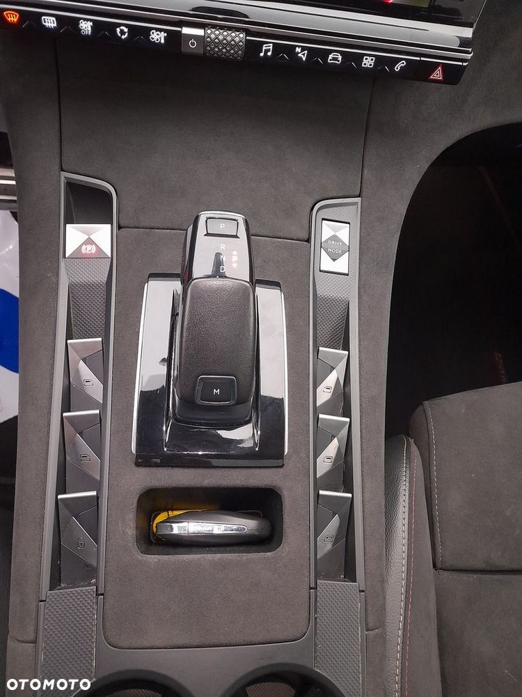 DS Automobiles DS 7 Crossback 1.6 PureTech GPF Performance Line + - 18