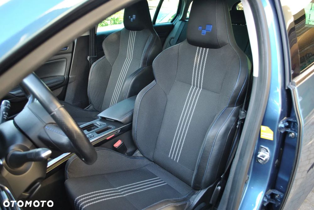 Renault Megane ENERGY TCe 130 GT LINE - 11
