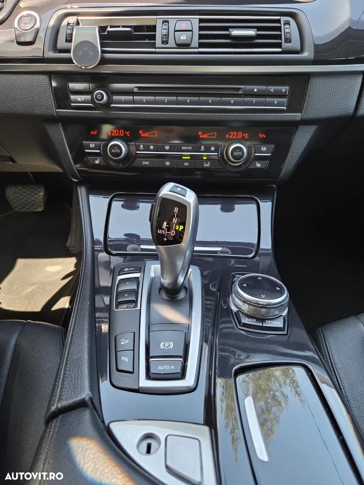 BMW Seria 5 520d xDrive - 11