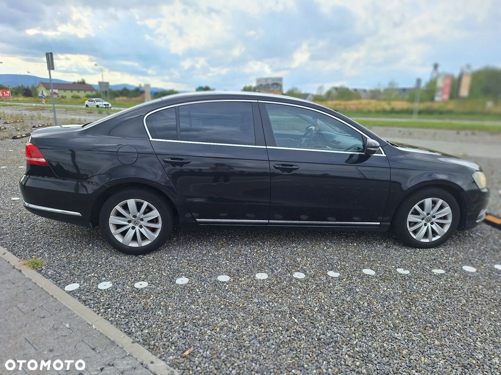 Volkswagen Passat 2.0 TDI Comfortline - 6
