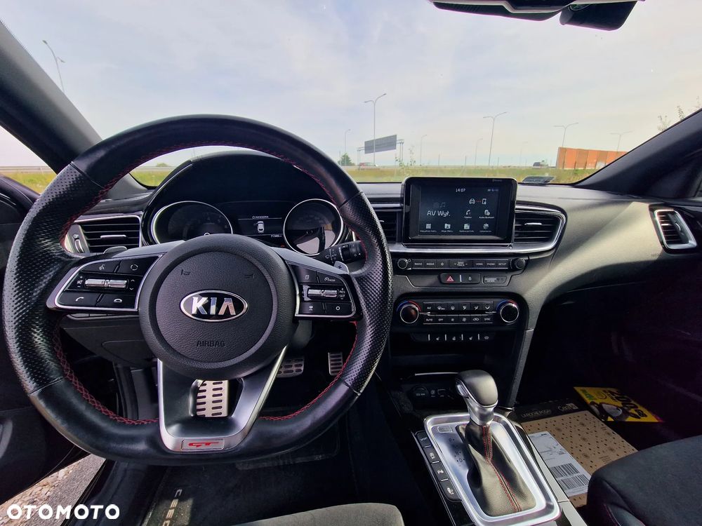 Kia ProCeed 1.6 T-GDI GT DCT - 33