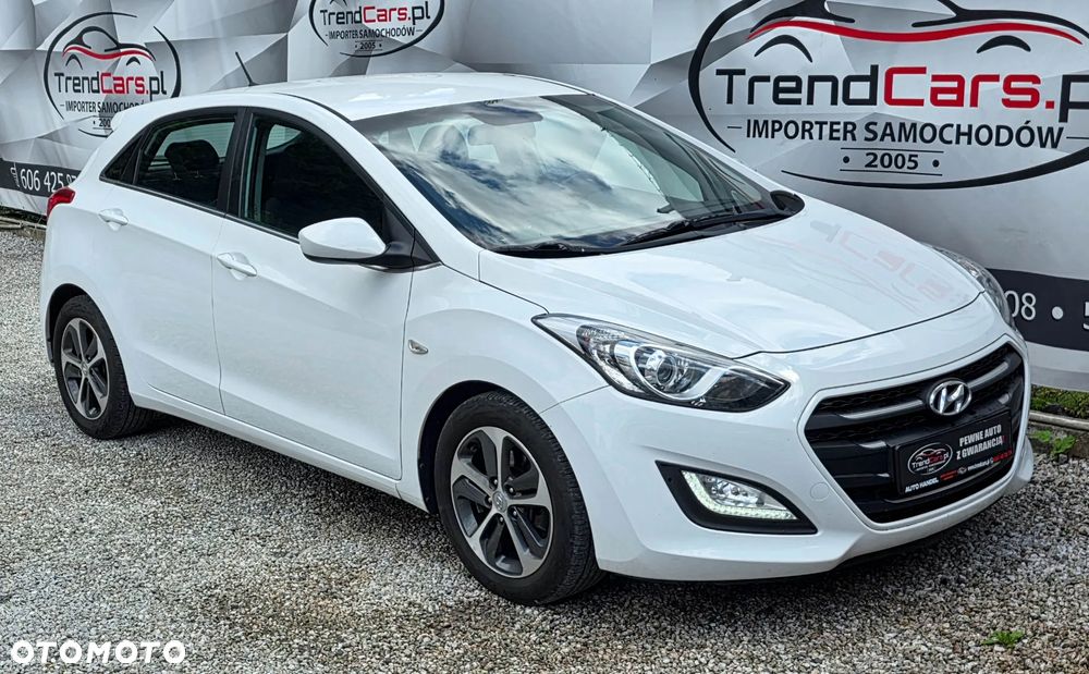 Hyundai i30 1.4 Premiere Comfort - 14