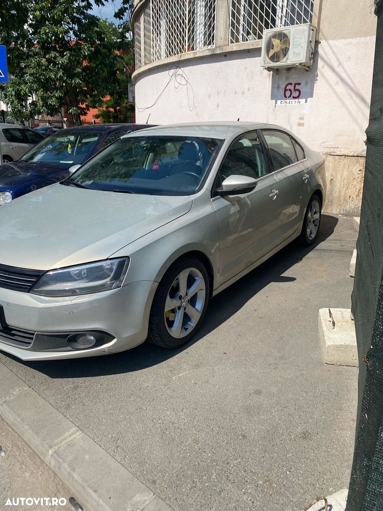 Volkswagen Jetta 1.6 TDI DPF Comfortline - 14