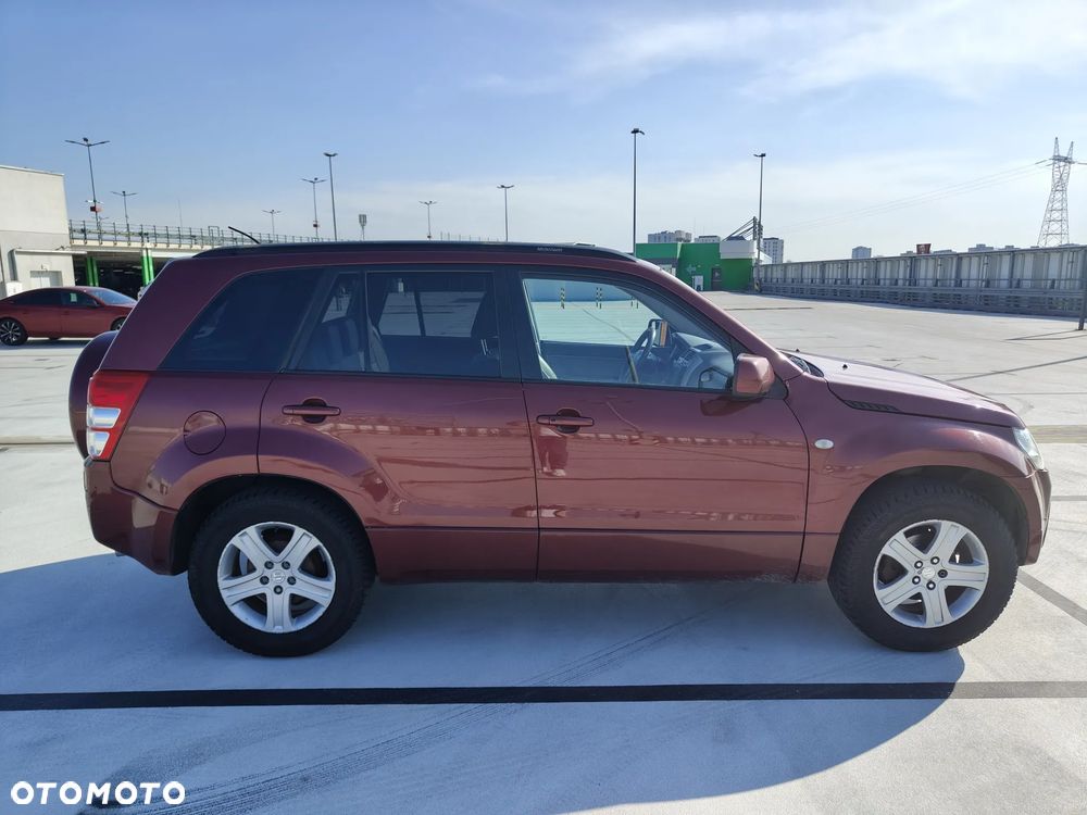 Suzuki Grand Vitara 2.7 V6 - 3