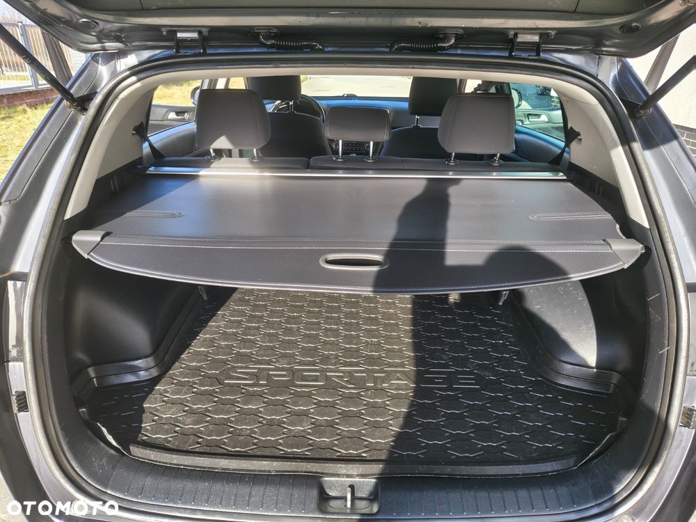 Kia Sportage 1.6 GDI 2WD ISG Spirit - 24