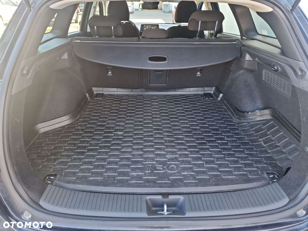 Hyundai i30 1.5 T-GDI 48V Smart - 17