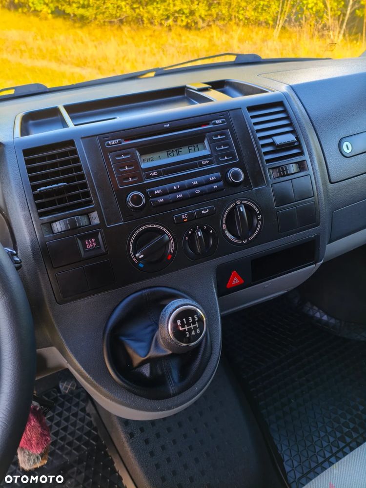Volkswagen Transporter - 22