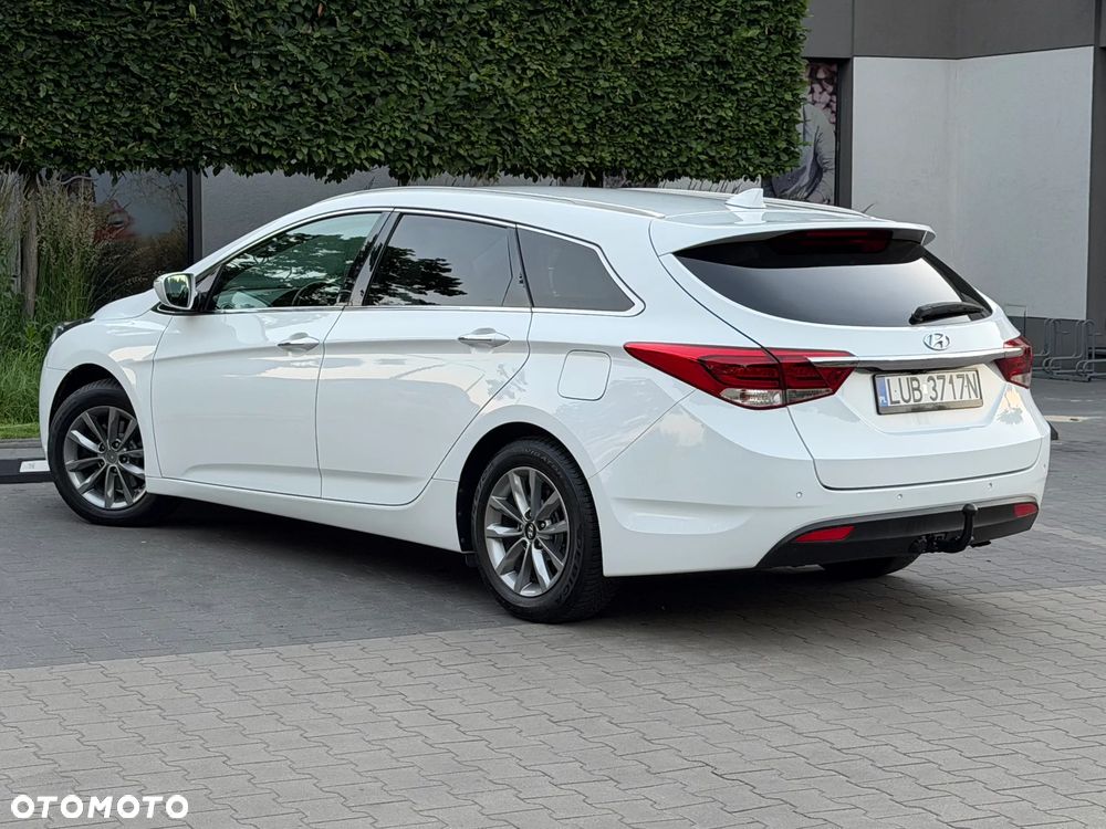 Hyundai i40 Kombi blue 1.7 CRDi Family - 14