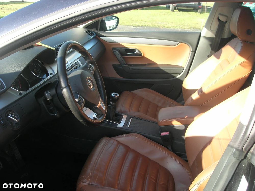 Volkswagen Passat CC 2.0 TDI DPF BMT - 12