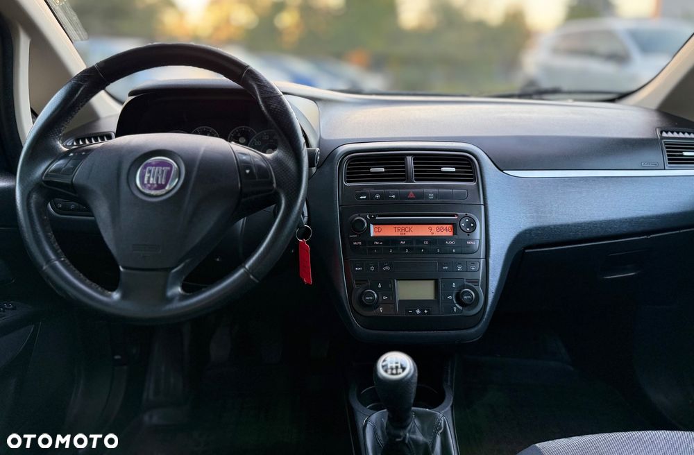 Fiat Grande Punto - 15