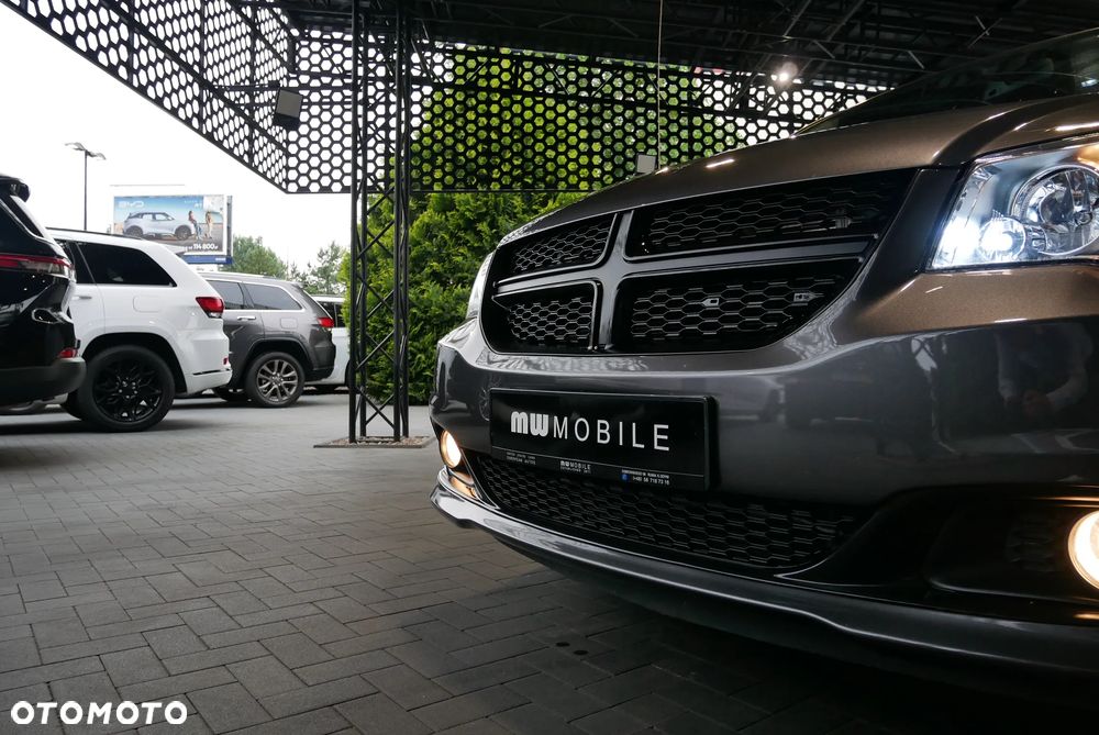 Dodge Grand Caravan - 31
