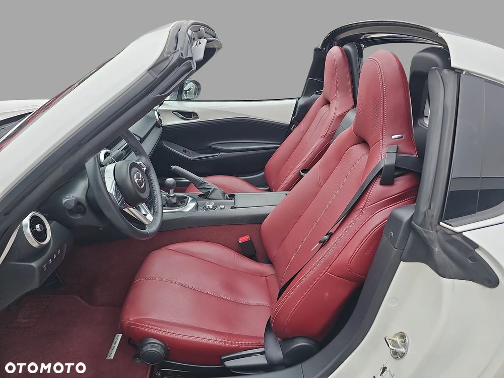 Mazda MX-5 SKYACTIV-G 2.0 100th Anniversary - 11