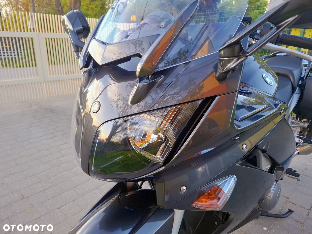 Yamaha FJR - 33