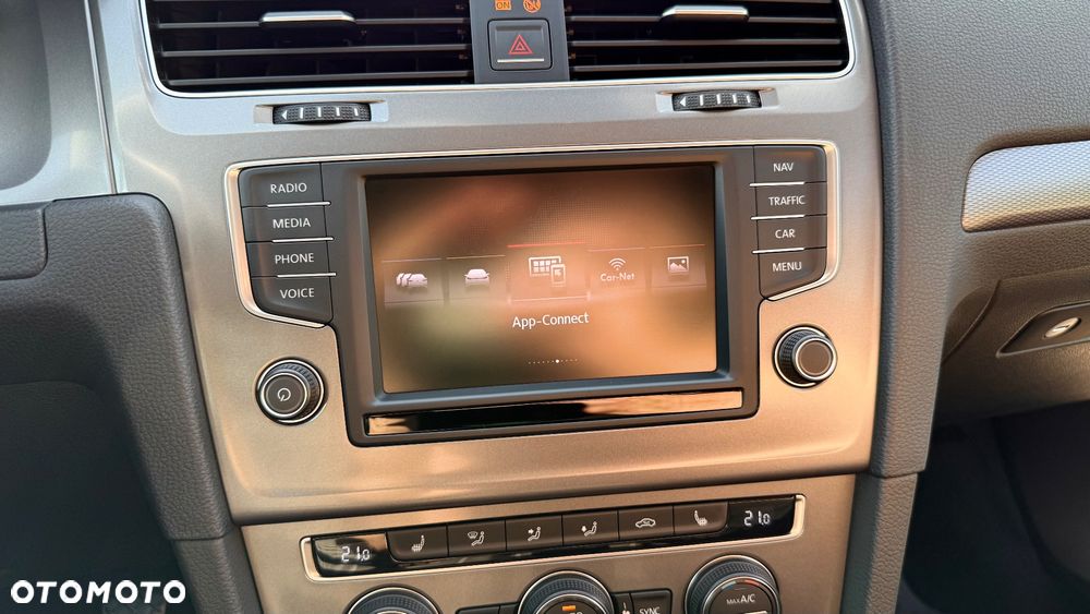 Volkswagen Golf 1.4 TSI BlueMotion Technology Lounge - 23