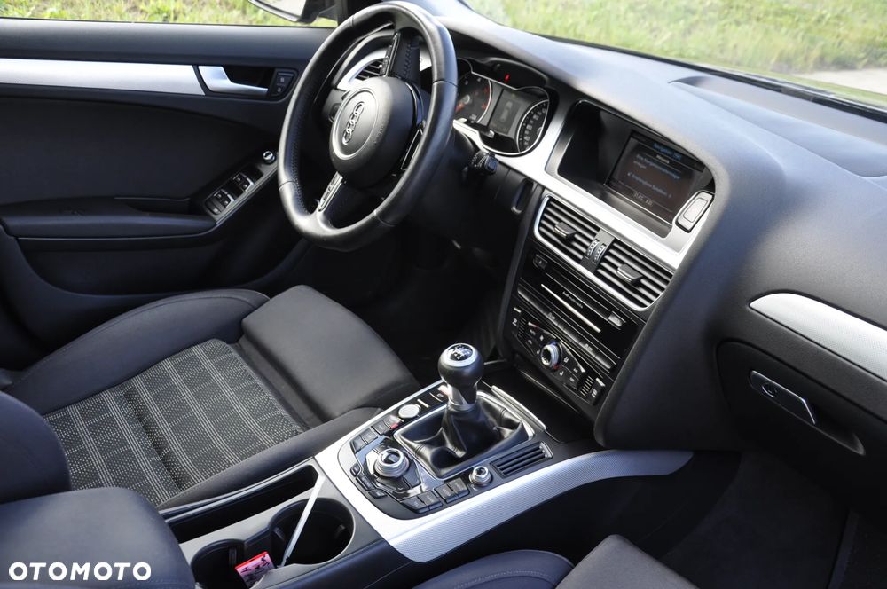 Audi A4 Avant 2.0 TDI DPF clean diesel Attraction - 12