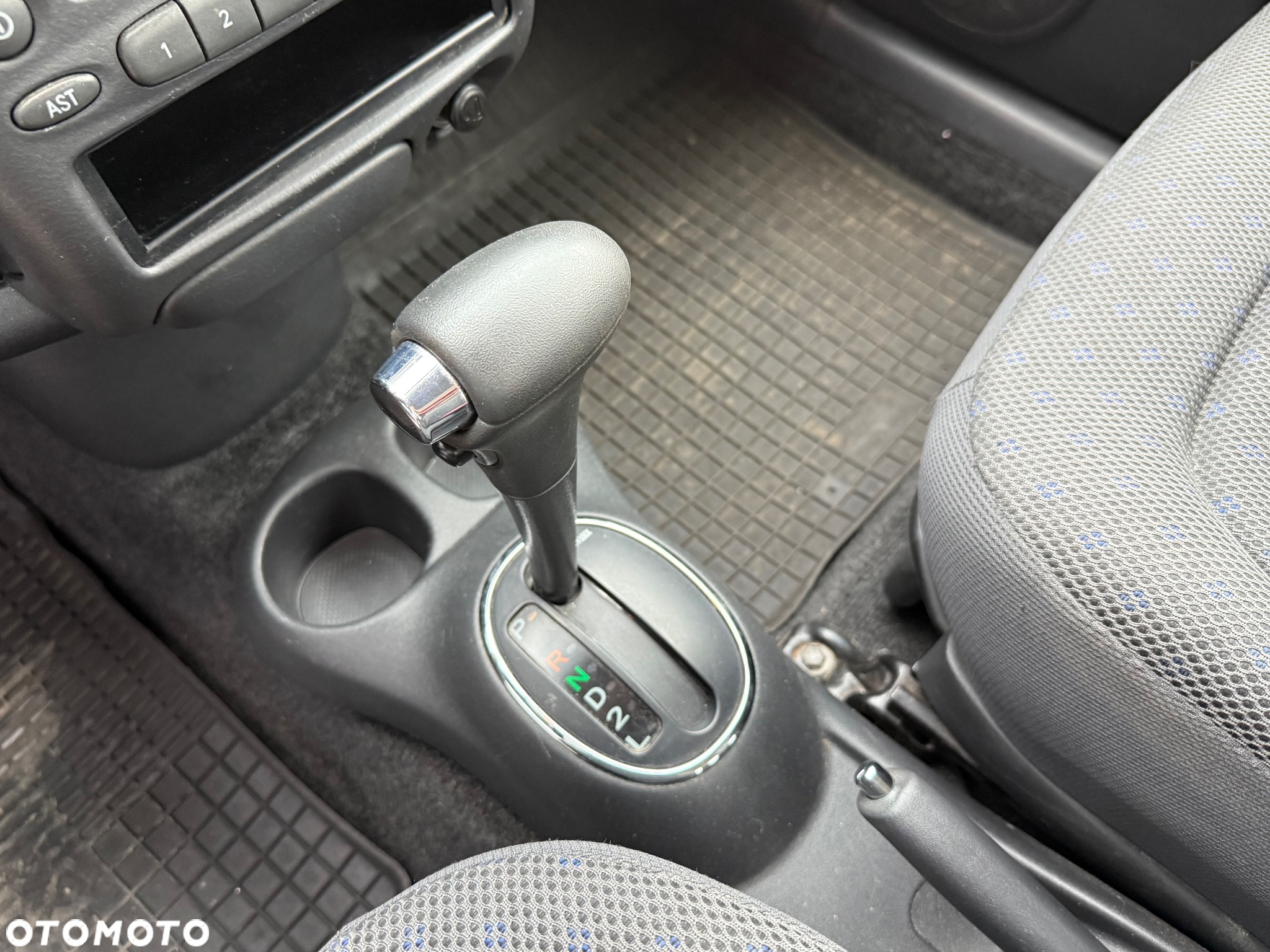 Toyota Yaris Verso 1.3 Automatik Sol - 14