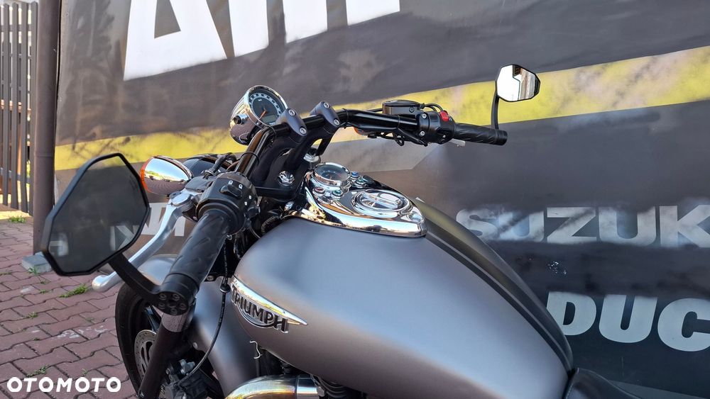Triumph Speedmaster - 15