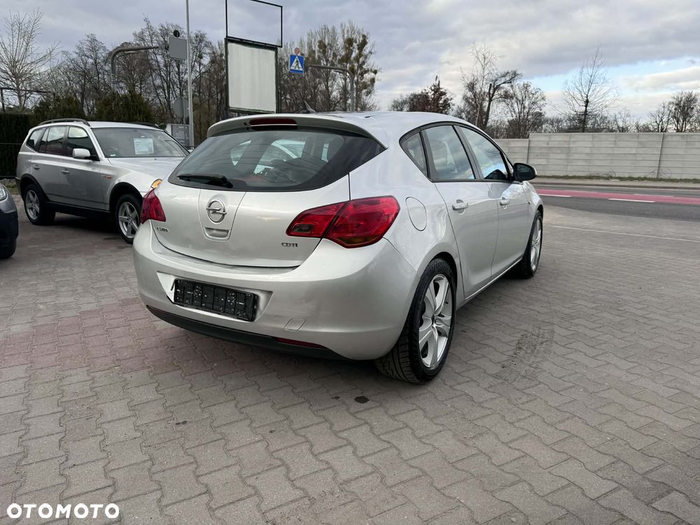 Opel Astra - 6