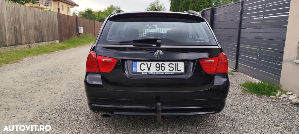 BMW Seria 3 318d - 5