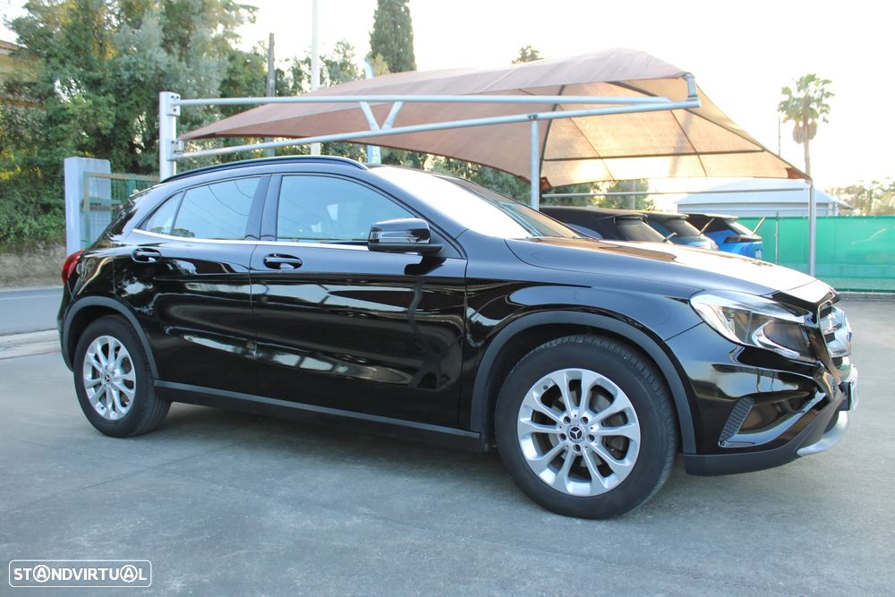 Mercedes-Benz GLA 180 d 7G-DCT Urban - 5