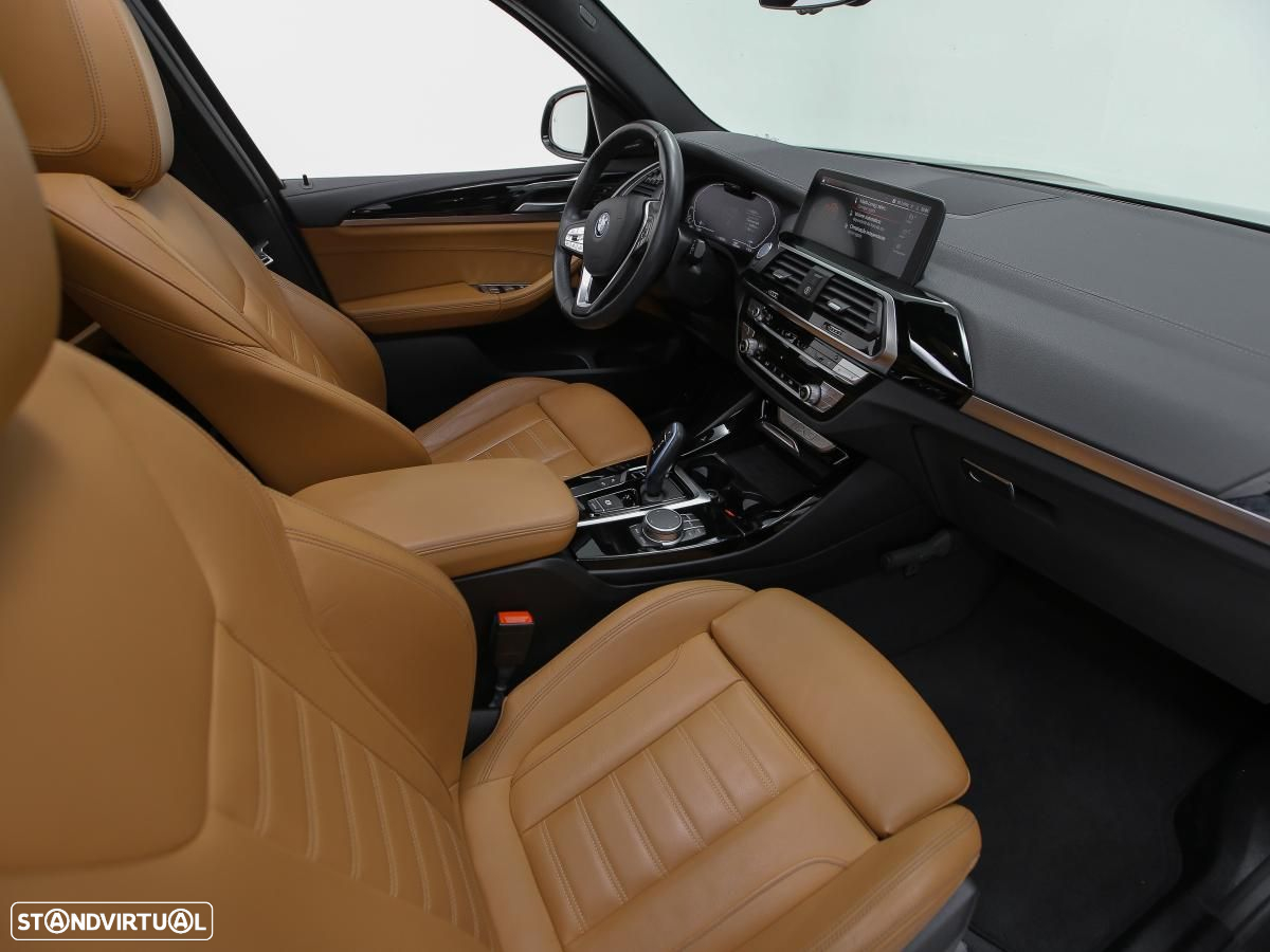 BMW iX3 - 7